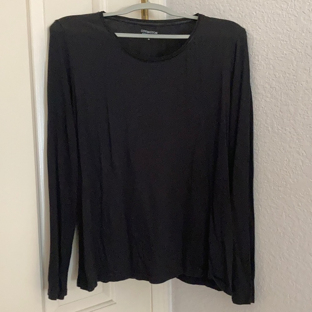 Black long sleeve Tee with double band collar.